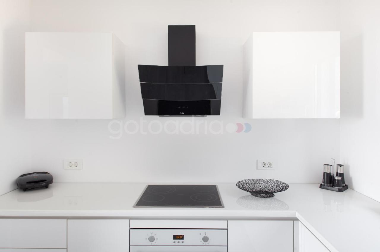 Luxury Apartment Sofia -Free Beach Parking 马卡尔斯卡 外观 照片